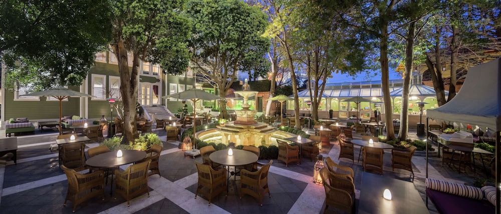 Hagia Sofia Mansions Istanbul, Curio Collection by Hilton — Restaurant & bars in Istanbul, Istanbul
