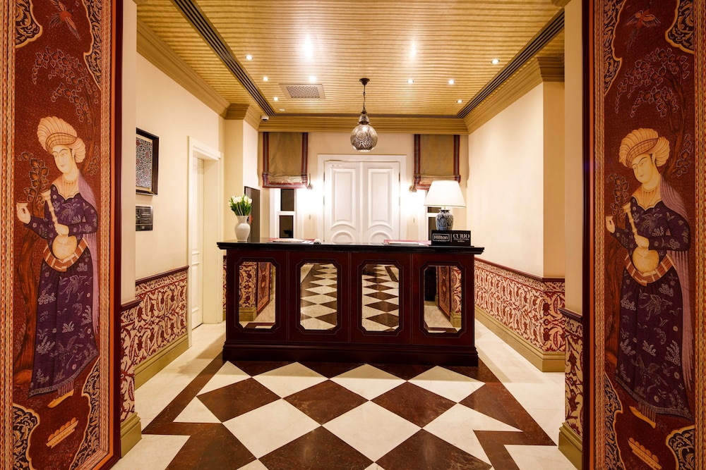 Hagia Sofia Mansions Istanbul, Curio Collection by Hilton — Hotel building in Istanbul, Istanbul