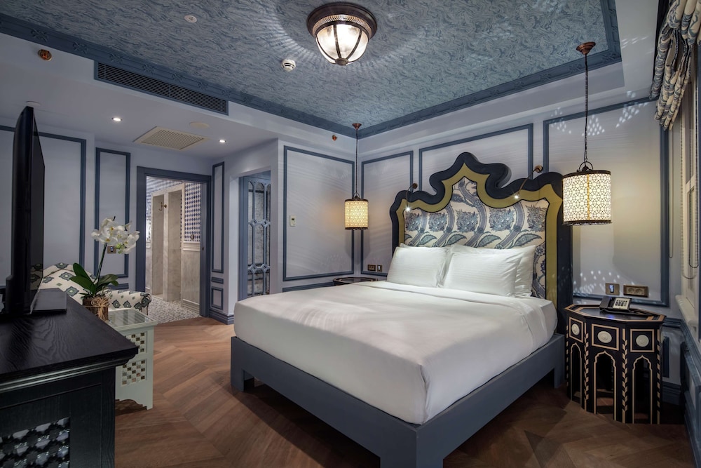 Hagia Sofia Mansions Istanbul, Curio Collection by Hilton — Hotel rooms in Istanbul, Istanbul