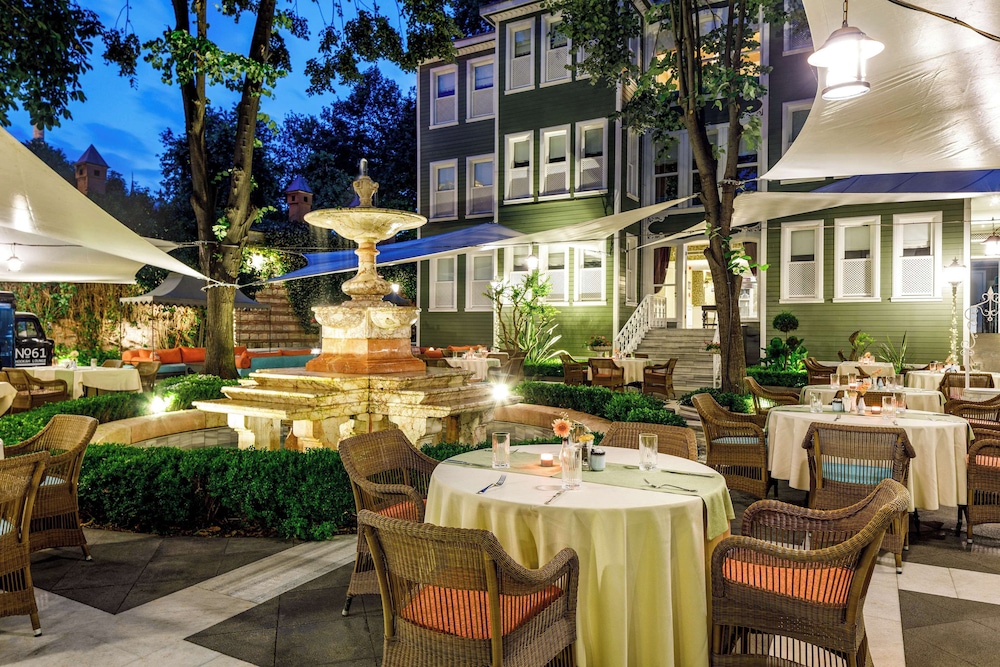 Hagia Sofia Mansions Istanbul, Curio Collection by Hilton — Restaurant & bars in Istanbul, Istanbul