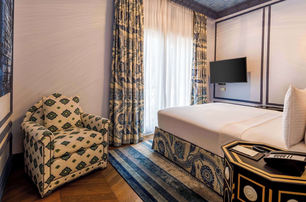 Hagia Sofia Mansions Istanbul, Curio Collection by Hilton — Hotel rooms in Istanbul, Istanbul