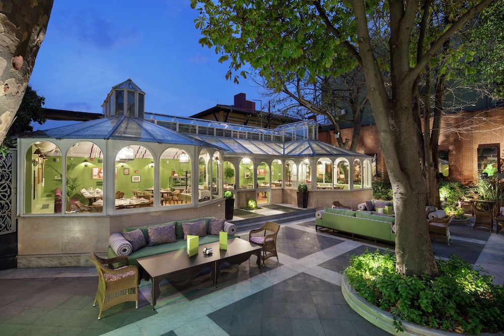 Hagia Sofia Mansions Istanbul, Curio Collection by Hilton — Restaurant & bars in Istanbul, Istanbul