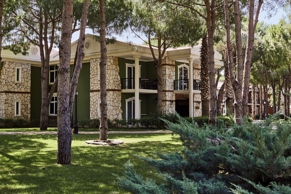 ROBINSON NOBILIS - All Inclusive — Hotel building in Belek