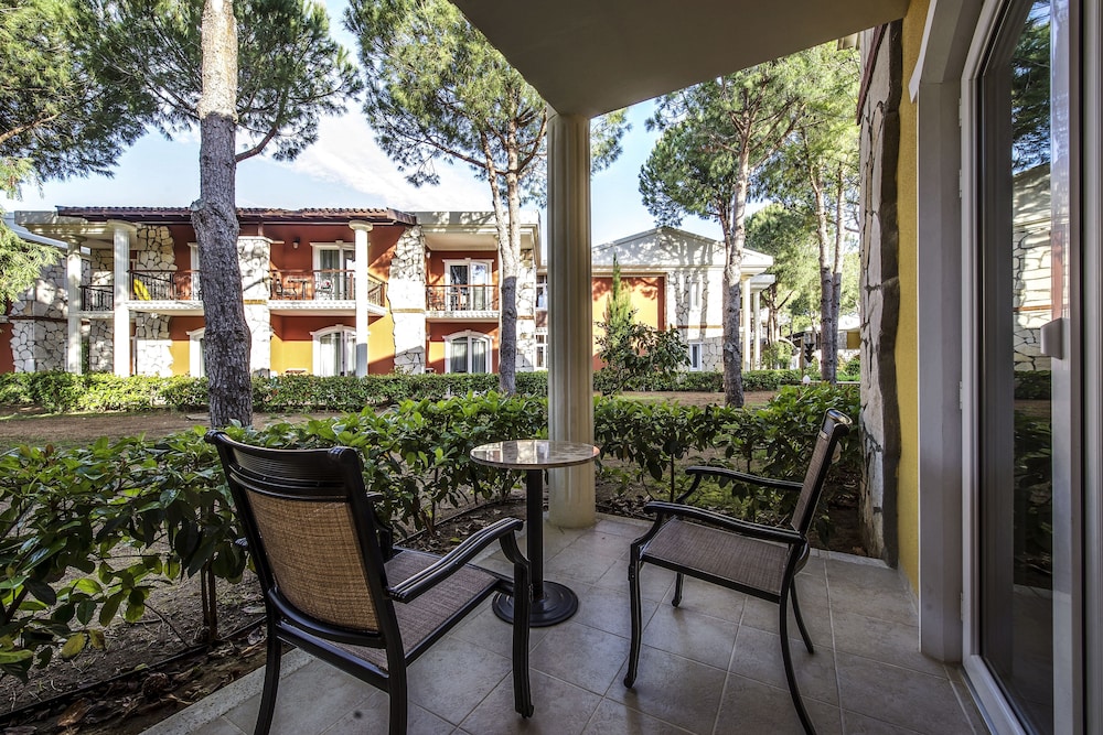 ROBINSON NOBILIS - All Inclusive — Hotel building in Belek