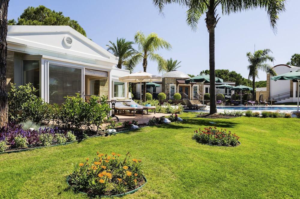 ROBINSON NOBILIS - All Inclusive — Hotel building in Belek