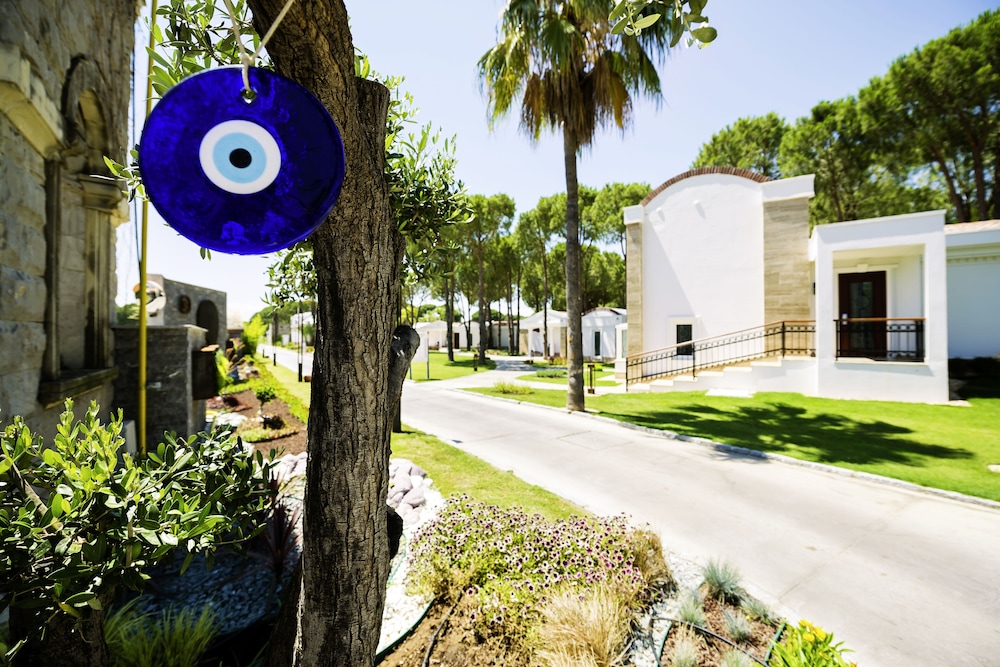 ROBINSON NOBILIS - All Inclusive — Hotel building in Belek