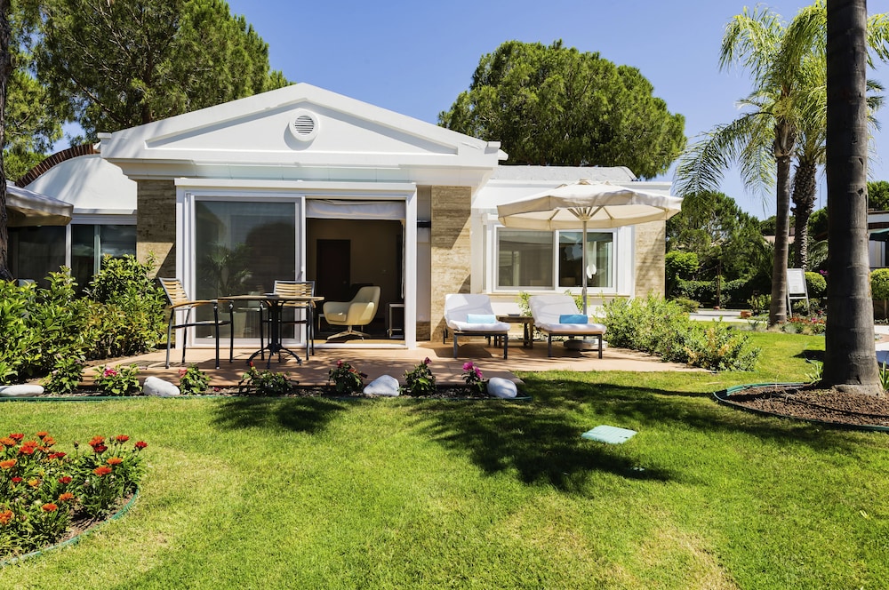 ROBINSON NOBILIS - All Inclusive — Hotel building in Belek