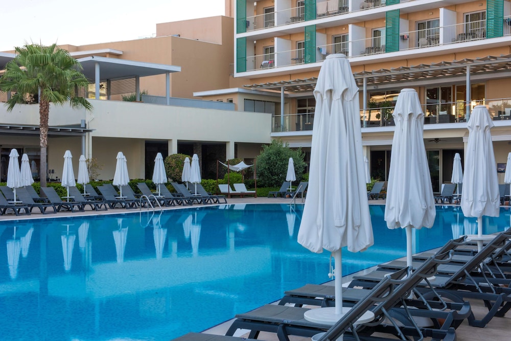 Tui Blue Barut Andiz - Adults Only - All Inclusive — Pool in Side
