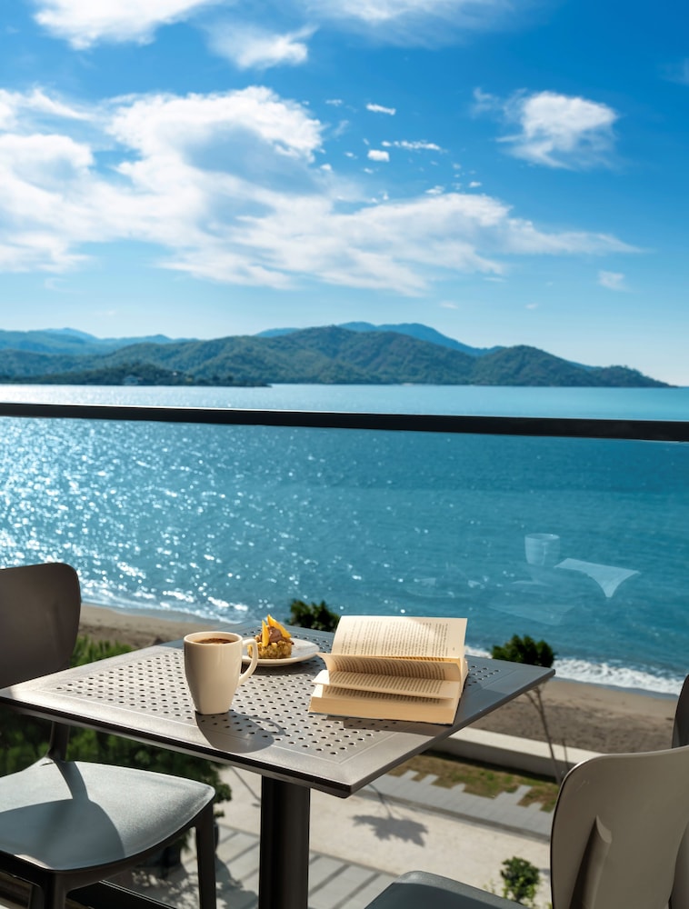 Sundia Exclusive By Liberty Fethiye - Adults Only — Beach in Fethiye, Mugla