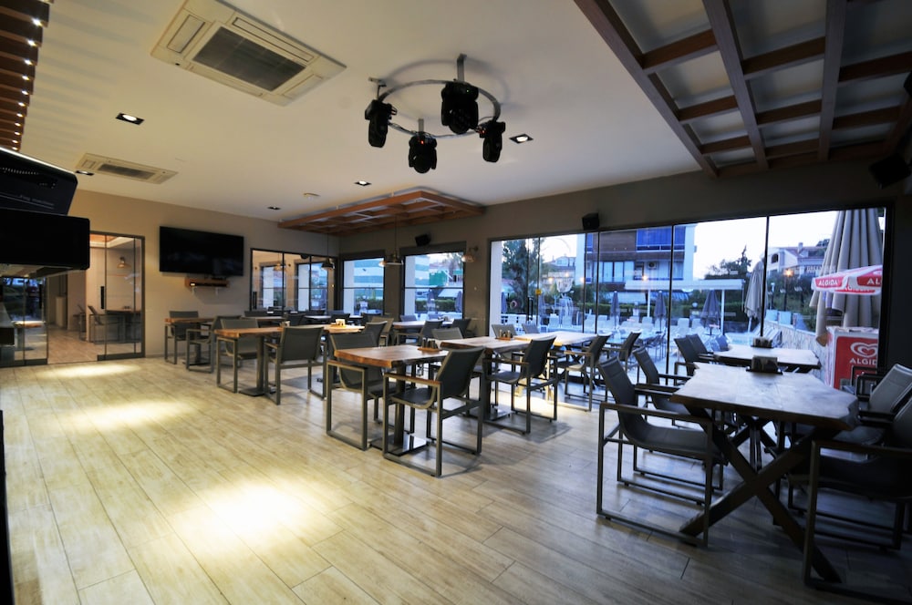 Greenpark Apartments — Restaurant & bars in Marmaris, Mugla