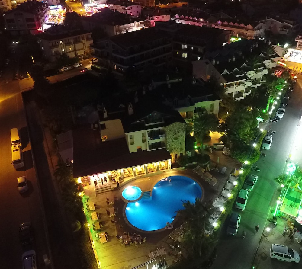 Greenpark Apartments — Swimming pool in Marmaris, Mugla