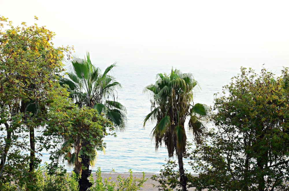 Aroma Butik Hotel — Beach in Manavgat