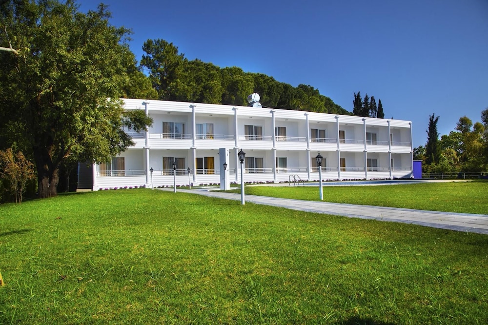 Aroma Butik Hotel — Hotel building in Manavgat