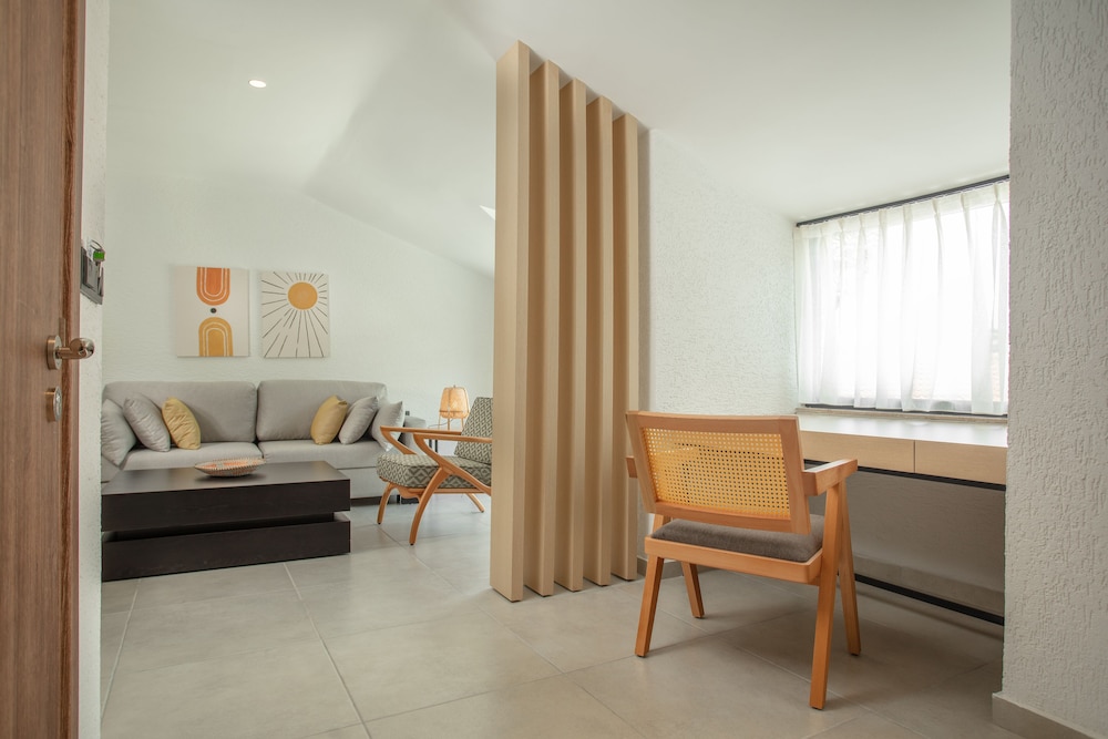 Grand Aquarium — Hotel rooms in İçmeler, Mugla