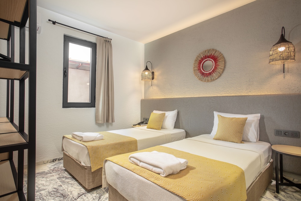 Grand Aquarium — Hotel rooms in İçmeler, Mugla