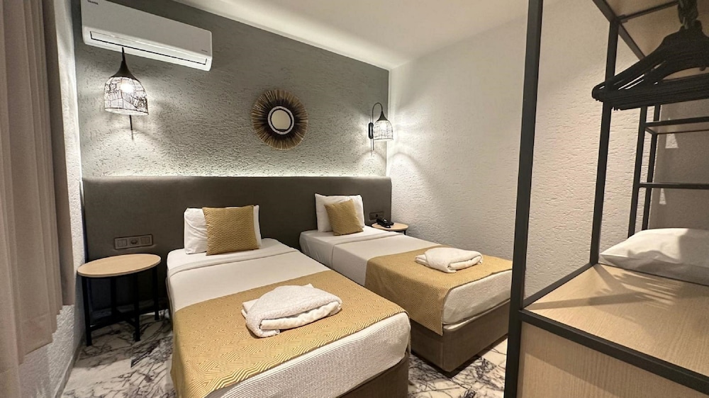 Grand Aquarium — Hotel rooms in İçmeler, Mugla