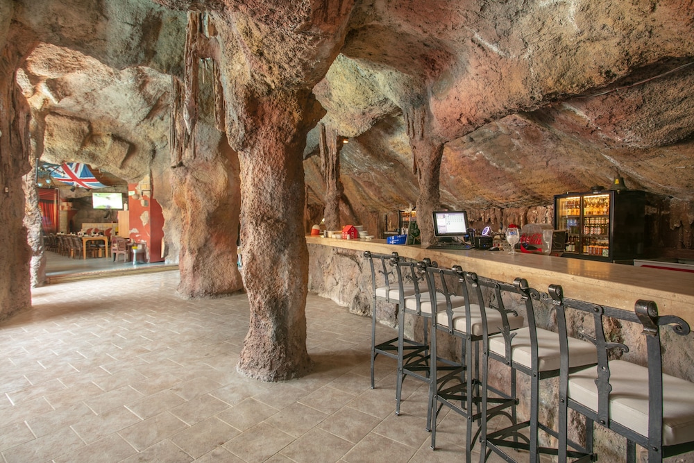 Grand Aquarium — Restaurant & bars in İçmeler, Mugla