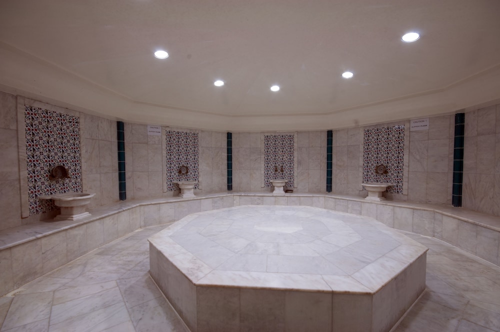 Grand Aquarium — Spa in İçmeler, Mugla