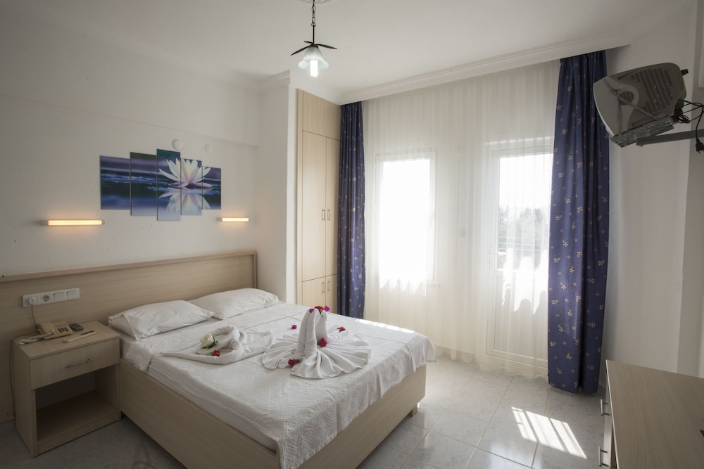 Gokcen Hotel & Apartments — Hotel rooms in Fethiye, Mugla