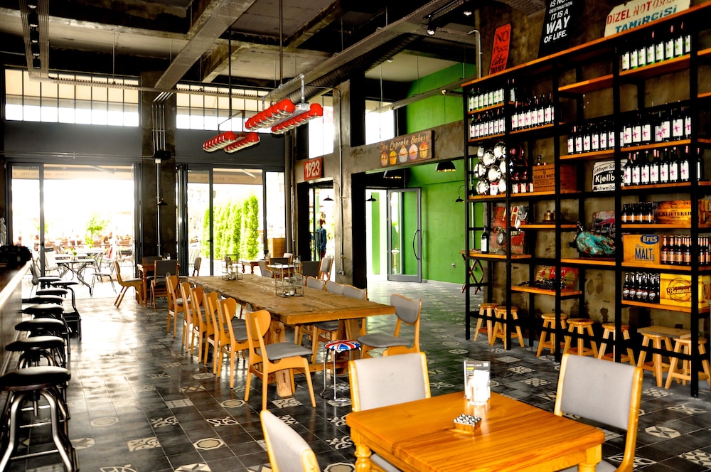 Yunus Beach Hotel — Restaurant & bars in Marmaris, Mugla