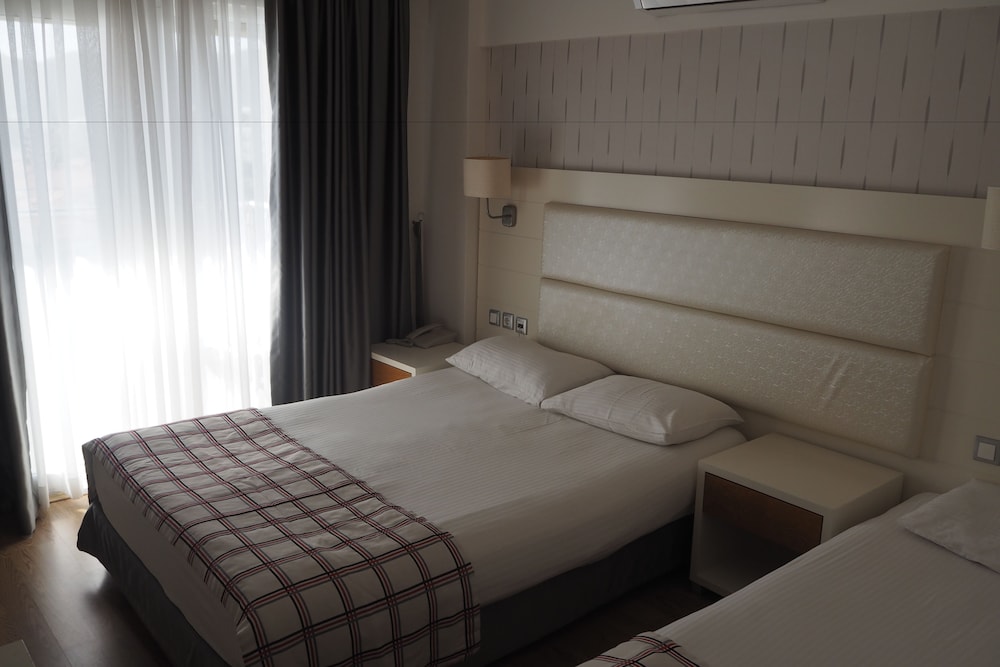 Yunus Beach Hotel — Hotel rooms in Marmaris, Mugla