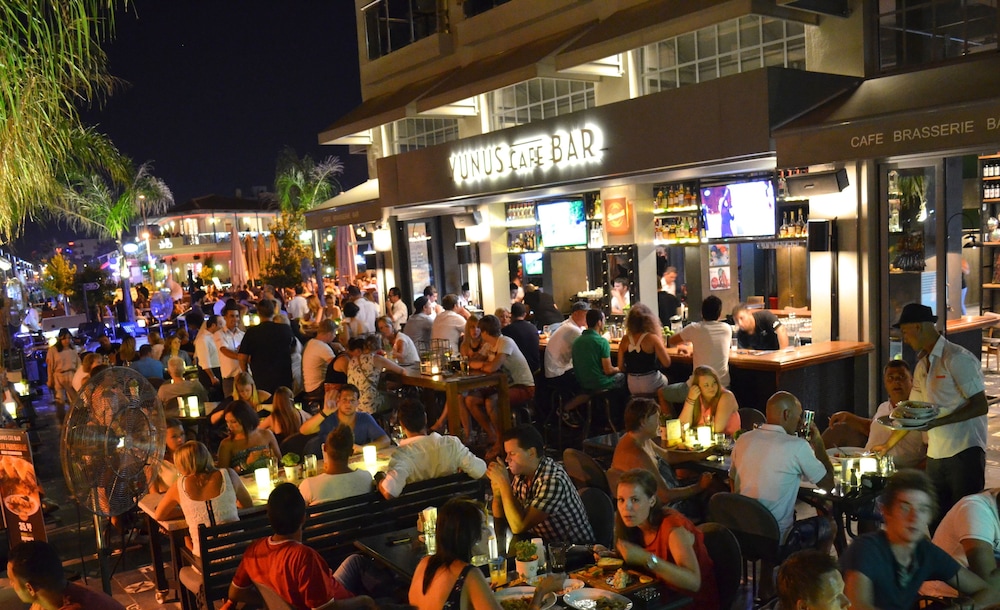 Yunus Beach Hotel — Restaurant & bars in Marmaris, Mugla