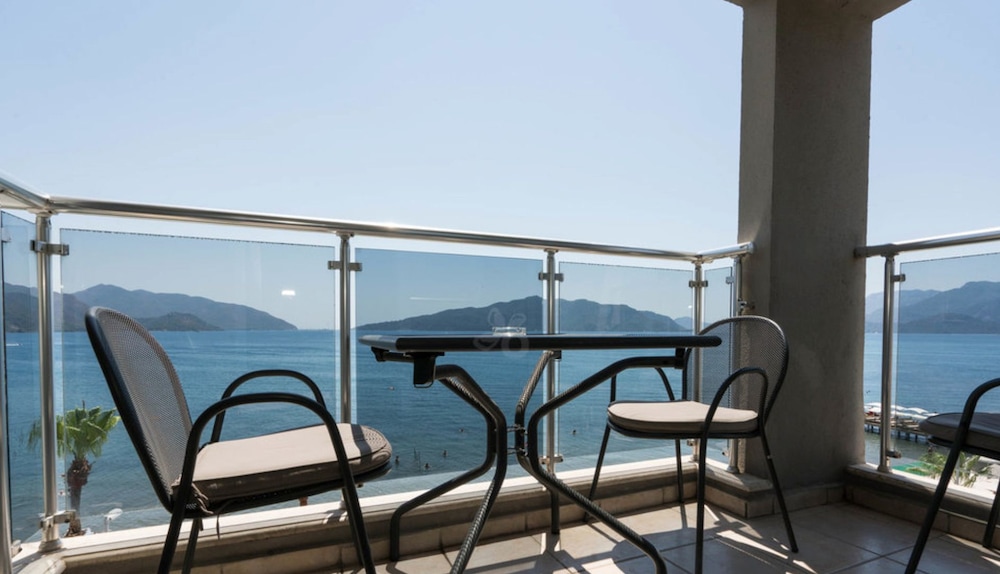 Yunus Beach Hotel — Hotel rooms in Marmaris, Mugla