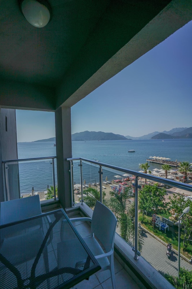 Yunus Beach Hotel — Hotel rooms in Marmaris, Mugla