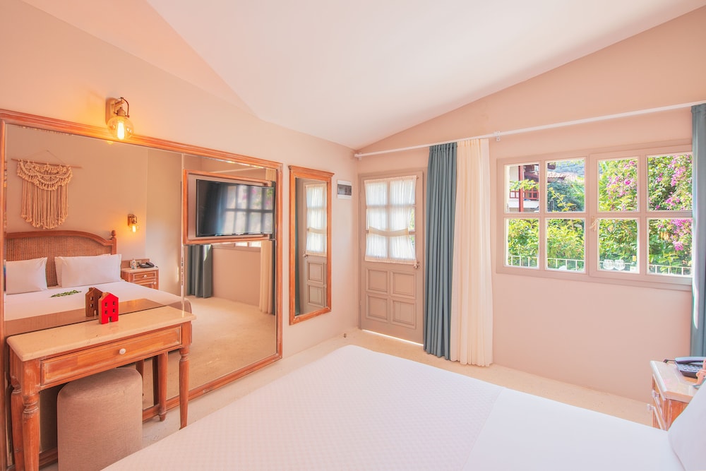 Alize Hotel Ölüdeniz - All inclusive — Hotel rooms in Fethiye, Mugla