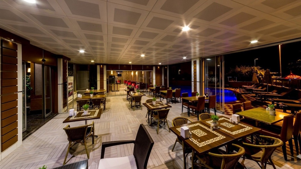 Ketenci Hotel — Restaurant & bars in Marmaris, Mugla
