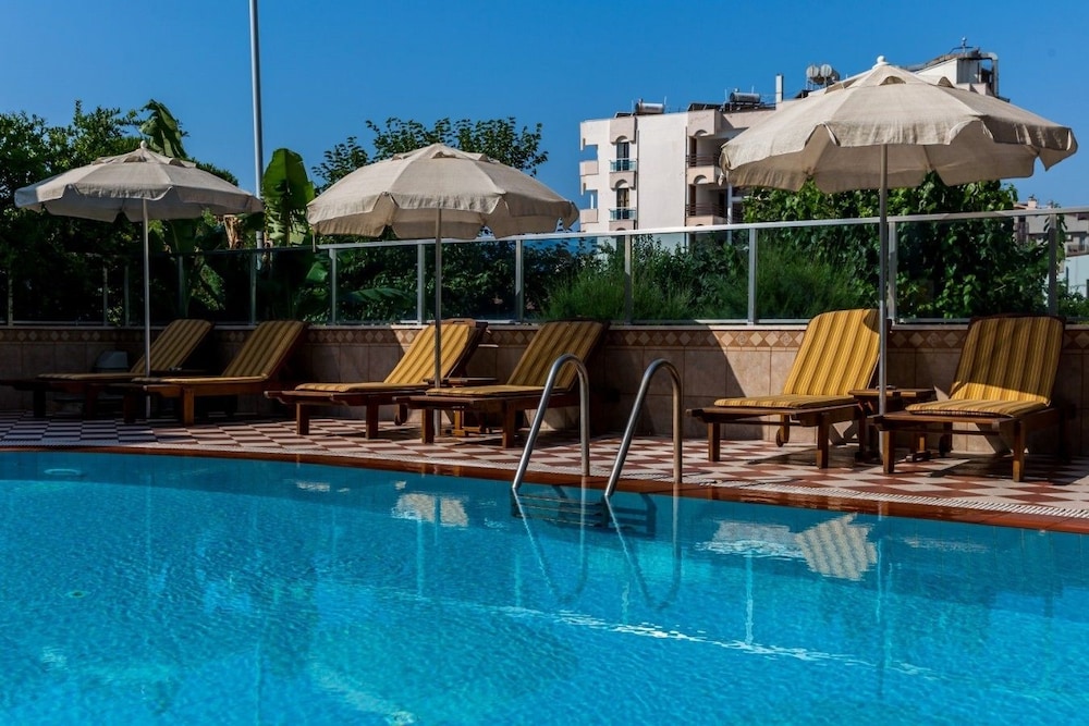 Ketenci Hotel — Swimming pool in Marmaris, Mugla