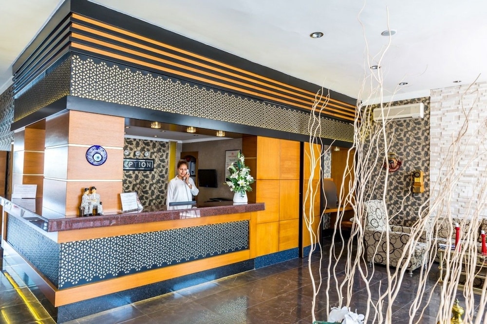 Ketenci Hotel — Hotel building in Marmaris, Mugla