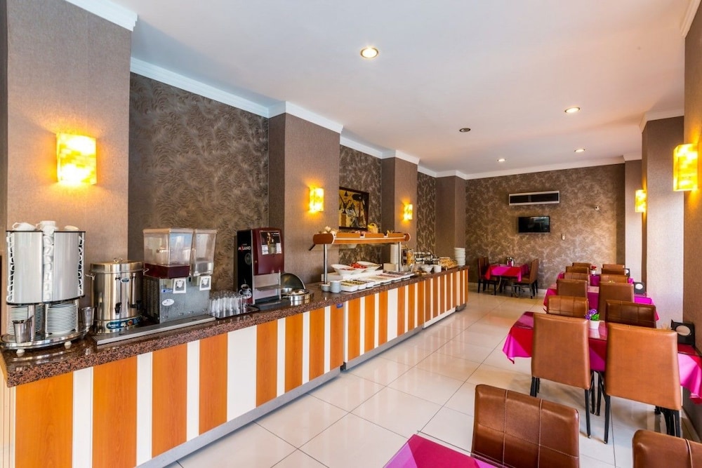 Ketenci Hotel — Restaurant & bars in Marmaris, Mugla