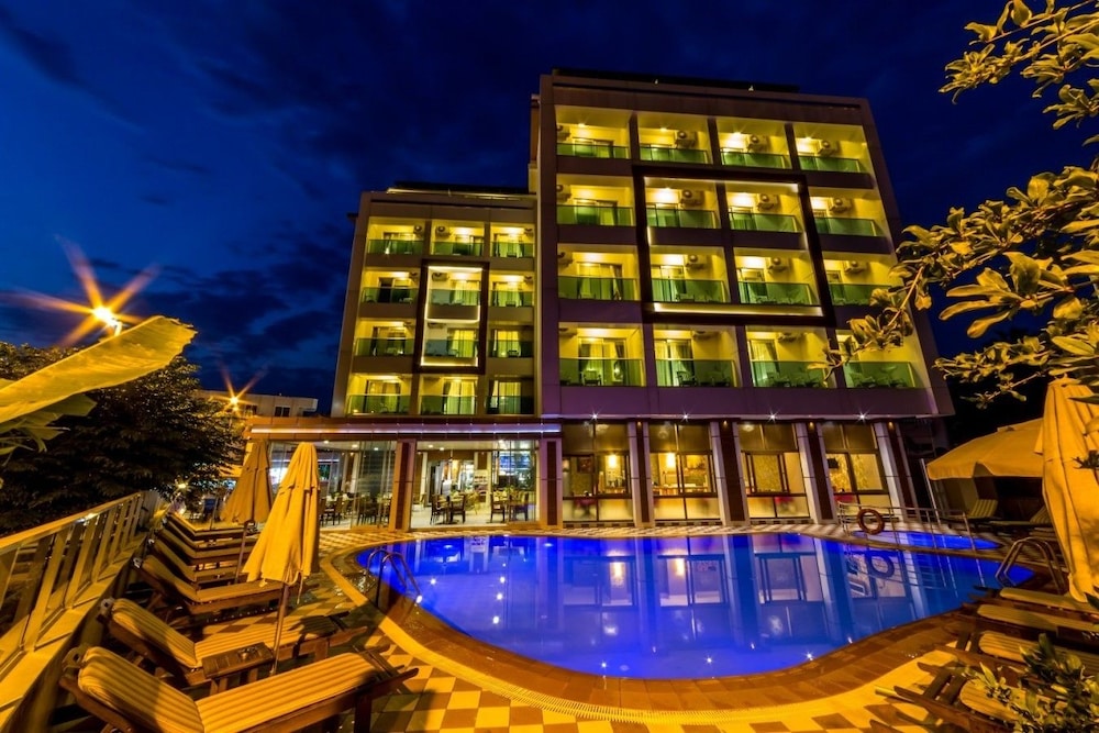 Ketenci Hotel — Hotel building in Marmaris, Mugla