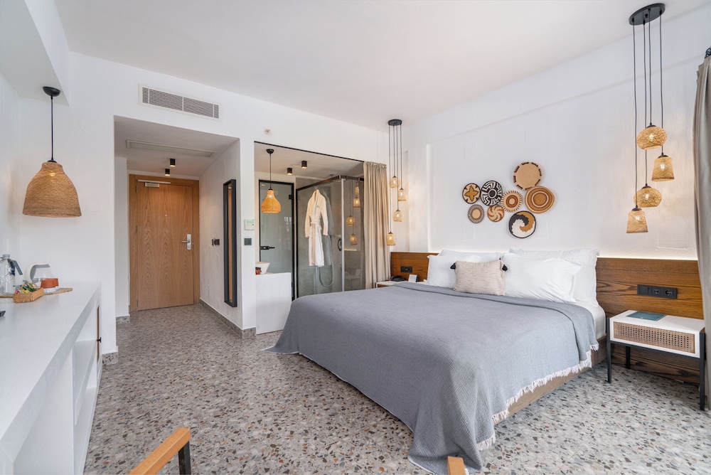Oludeniz Blu Luxury Unique Hotel - Adults Only — Hotel rooms in Fethiye, Mugla