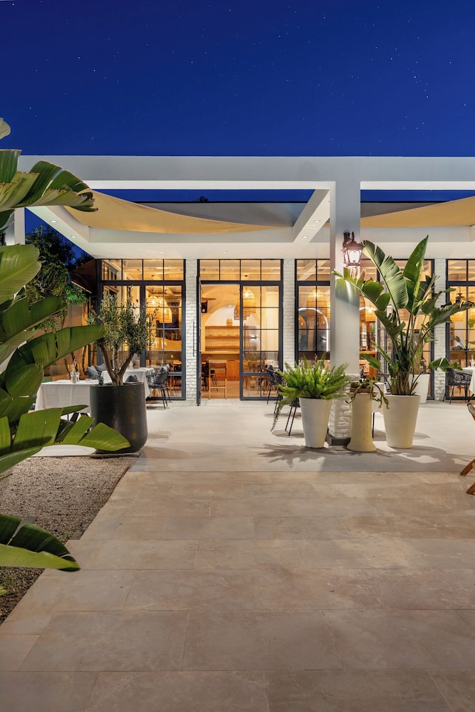 Oludeniz Blu Luxury Unique Hotel - Adults Only — Restaurant & bars in Fethiye, Mugla