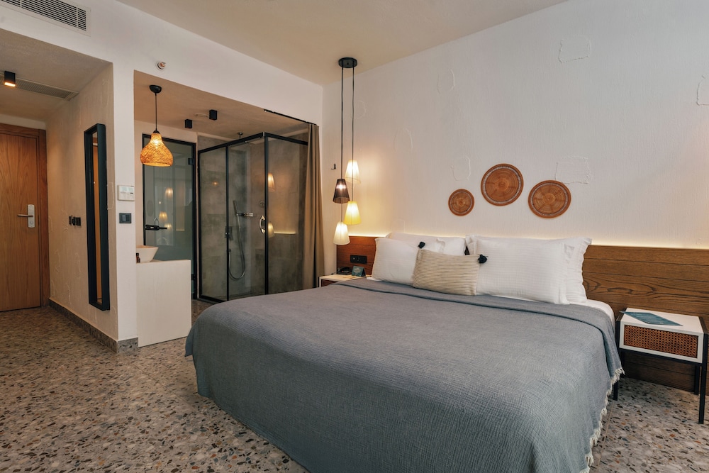 Oludeniz Blu Luxury Unique Hotel - Adults Only — Hotel rooms in Fethiye, Mugla
