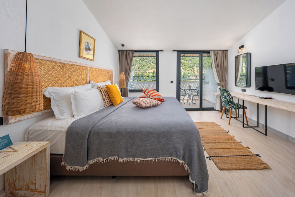 Oludeniz Blu Luxury Unique Hotel - Adults Only — Hotel rooms in Fethiye, Mugla