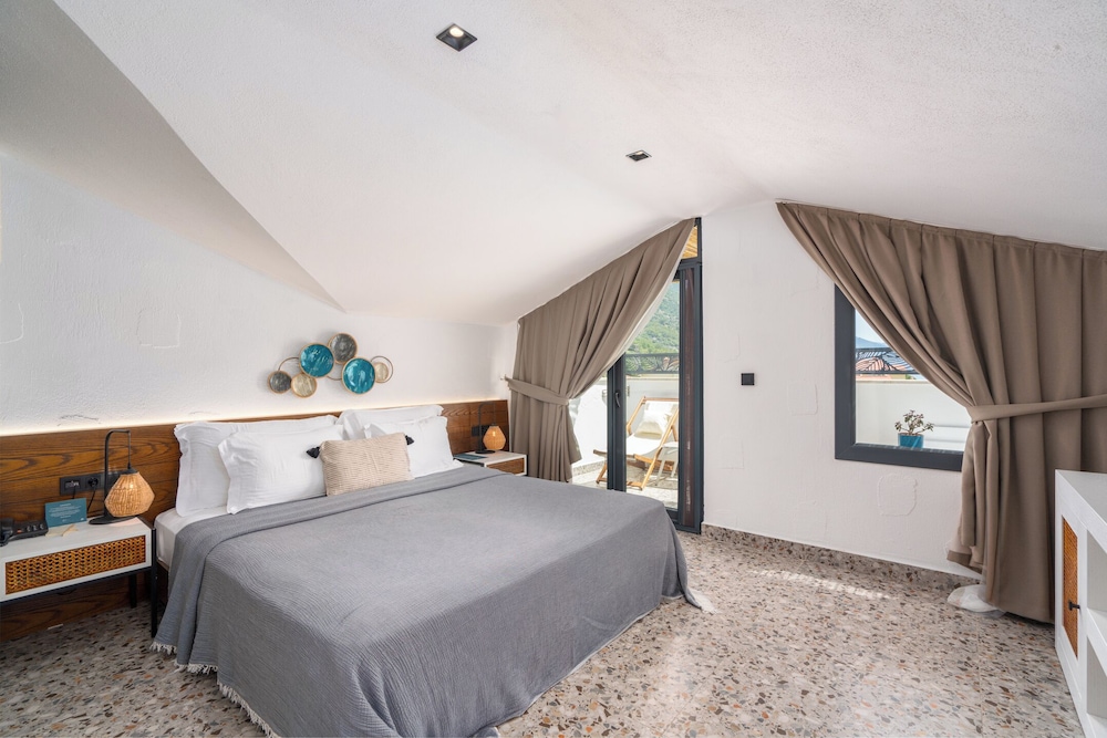 Oludeniz Blu Luxury Unique Hotel - Adults Only — Hotel rooms in Fethiye, Mugla