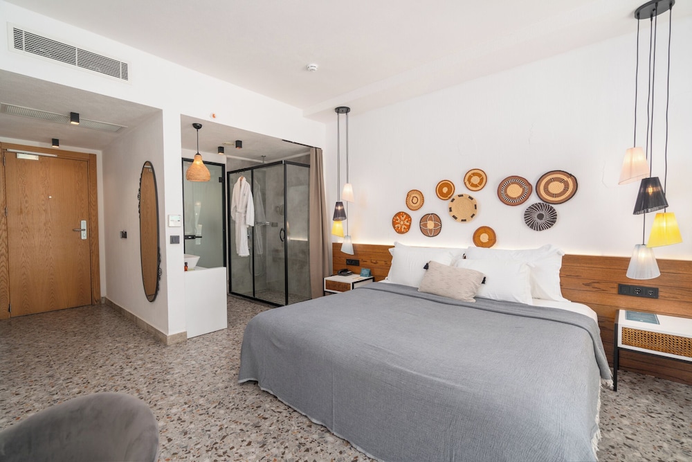Oludeniz Blu Luxury Unique Hotel - Adults Only — Hotel rooms in Fethiye, Mugla