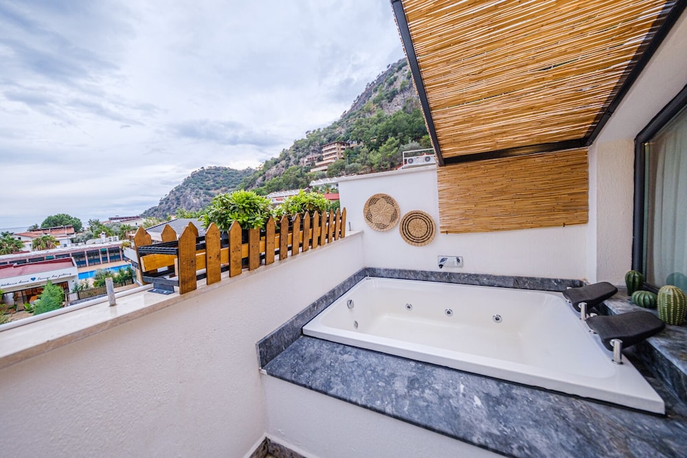 Oludeniz Blu Luxury Unique Hotel - Adults Only — Spa in Fethiye, Mugla