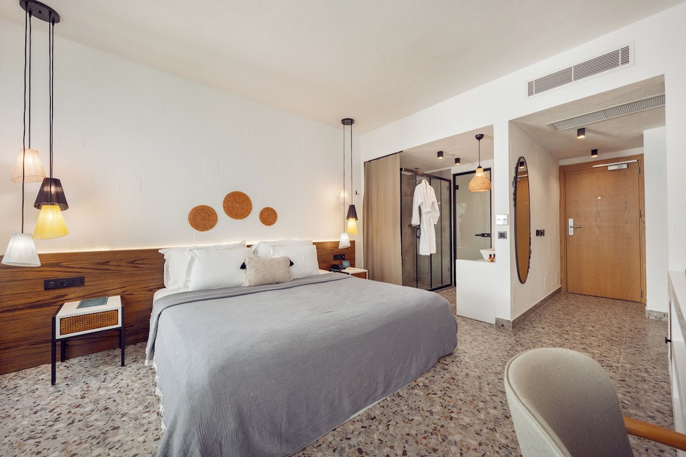 Oludeniz Blu Luxury Unique Hotel - Adults Only — Hotel rooms in Fethiye, Mugla