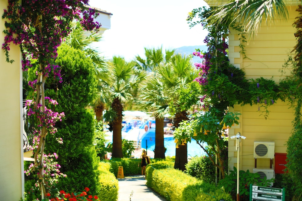 Yel Holiday Resort - All Inclusive — Outdoor in Fethiye, Mugla