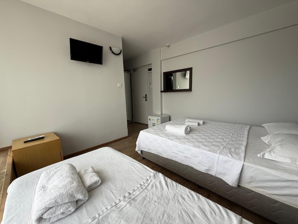 Romeo Beach Hotel — Hotel rooms in Kemer