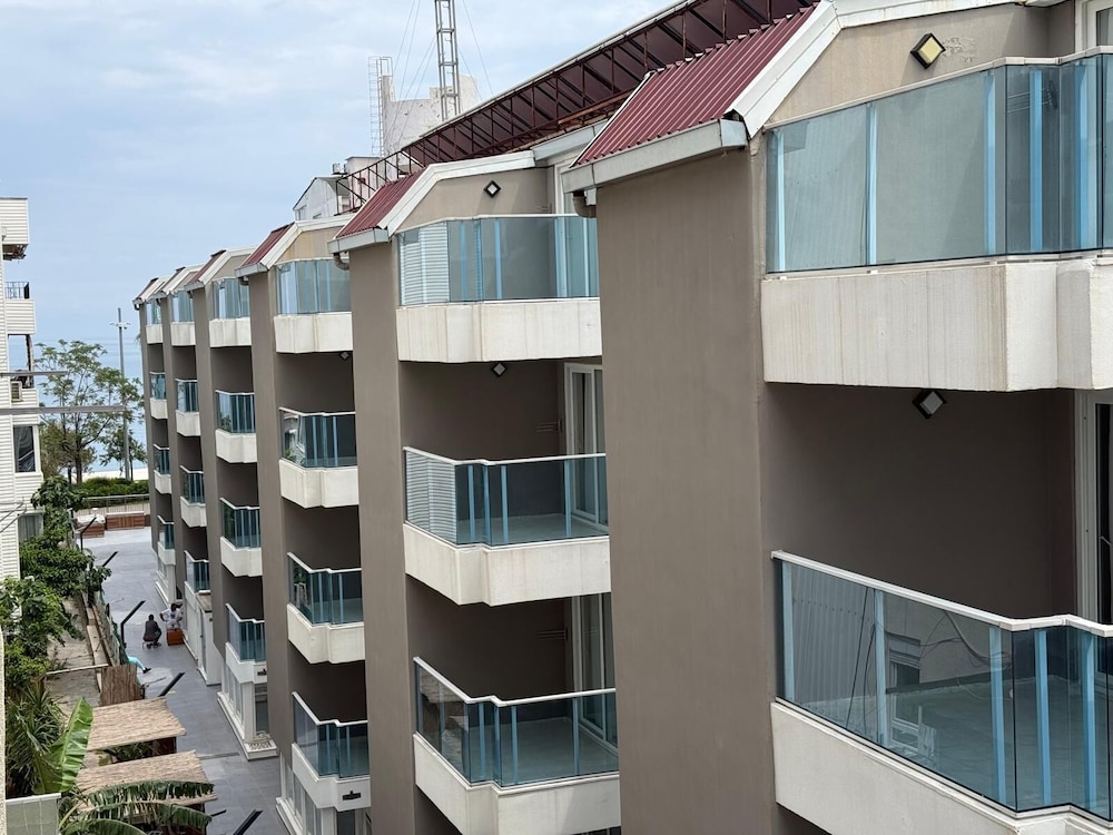 Romeo Beach Hotel — Hotel building in Kemer