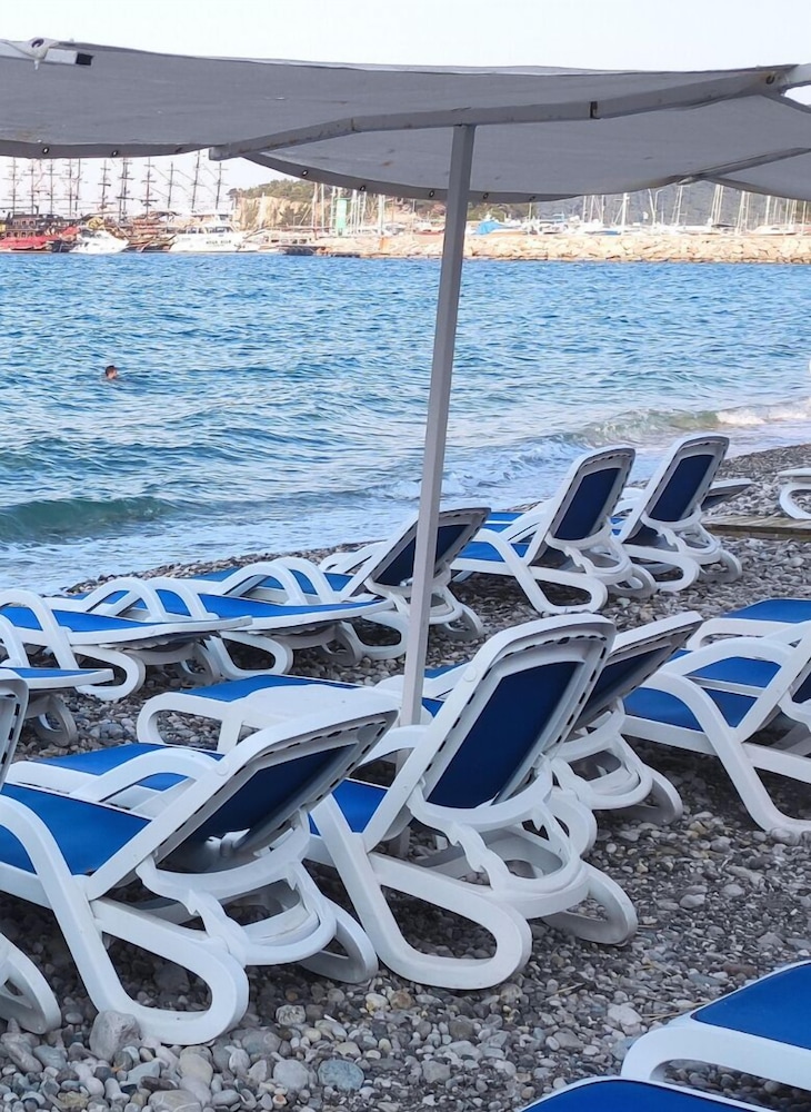 Romeo Beach Hotel — Beach in Kemer
