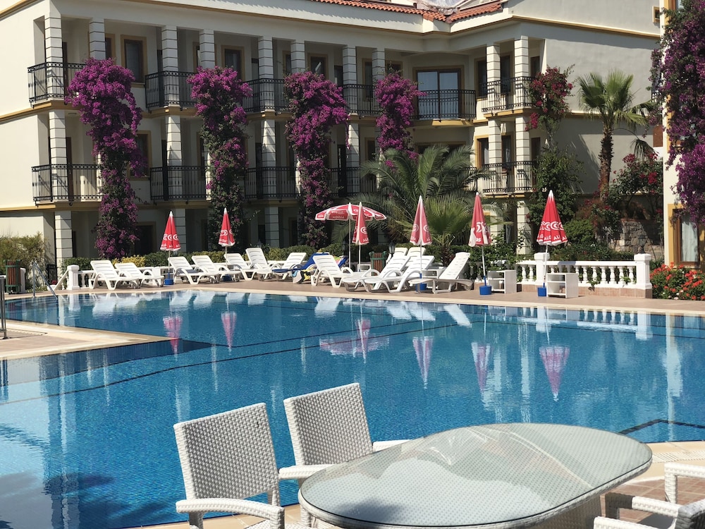 Hotel Leytur — Swimming pool in Fethiye, Mugla