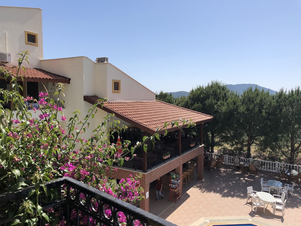 Hotel Leytur — Hotel building in Fethiye, Mugla