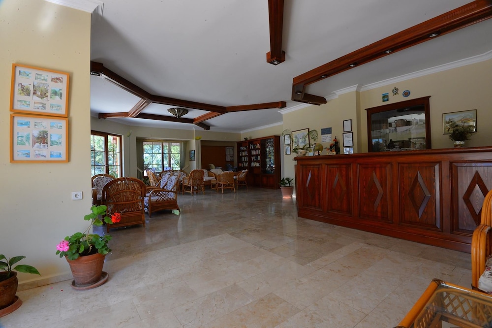 Hotel Leytur — Hotel building in Fethiye, Mugla