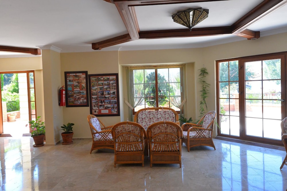 Hotel Leytur — Hotel building in Fethiye, Mugla